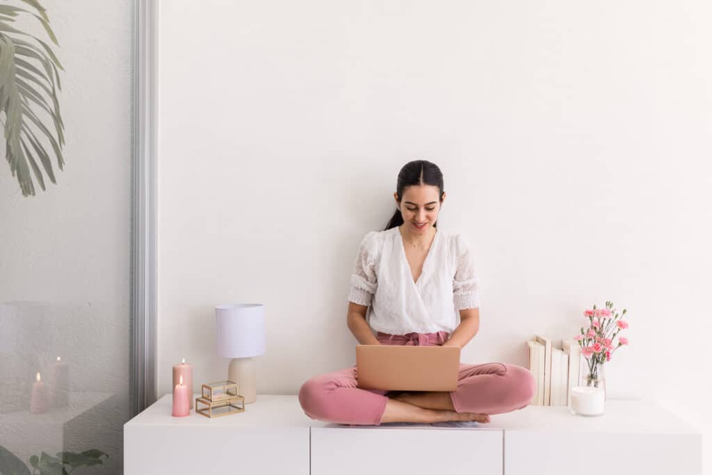 woman working on laptop. how to make money with a laptop